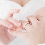 婚約指輪や結婚指輪は欲しい？　※画像はイメージです（Paylessimages/stock.adobe.com）
