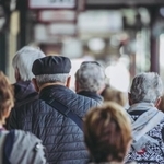 労働力不足などが懸念される「2025年問題」　※画像はイメージです（beeboys/stock.adobe.com）