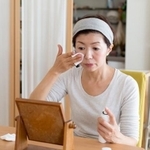 使用しているエイジングケアコスメの満足度は？　※画像はイメージです（kazoka303030/stock.adobe.com）