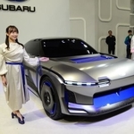 スバルのコンセプトモデル。今回のトレンドはシルバーなのかも知れません