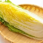 白菜のお鍋が欲しくなる季節！（bj_sozai/adobe.stock.com）