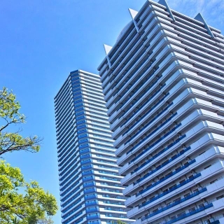 いざタワーマンションに住んでみると…　※画像はイメージです（7maru/stock.adobe.com）
