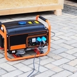 発電機は屋内で利用しないで…　※画像はイメージです（bildlove/stock.adobe.com）