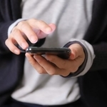 誹謗中傷を投稿した動機は「正当な批判・論評だと思ったから」が最多 ※画像はイメージです（photoAC）