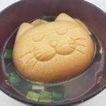 11月に発売された猫さんモチーフの本格味噌汁「にゃんもにゃにゃ」