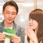 彼氏の年収、知りたい？　※画像はイメージです（Yusei/stock.adobe.com）