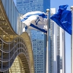 イスラエル、テルアビブの金融ビジネス街（eskystudio/stock.adobe.com）