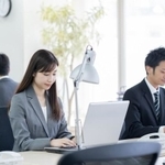 正社員の約2人に1人が「”静かな退職”をしている」と感じている　※画像はイメージです（polkadot/stock.adobe.com）