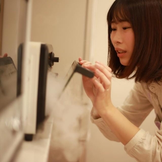 あ、壊れちゃったかも…　※画像はイメージです（yamasan/stock.adobe.com）