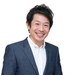 フリーアナウンサーの清水健