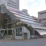 子育て世代の「理想郷」とSNSで話題になっている「神戸ハーバーランドセンタービル」（c）Google ストリートビュー