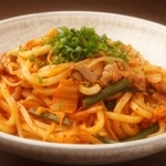 電子レンジで作れる「豚キムうどん」※画像はイメージです（sasazawa/stock.adobe.com）