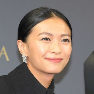 榮倉奈々さん