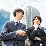 何歳まで働こうと思ってる？　※画像はイメージです（chachamal/stock.adobe.com）