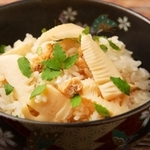 「タケノコの炊き込みご飯」にツナを入れてみよう※画像はイメージです（sasazawa/stock.adobe.com）