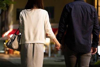 「ホテルには行ったけど…」法的にはどこからが浮気なのでしょうか　※画像はイメージです（west_photo/stock.adobe.com）