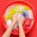 避難生活などでもやる必要がある「洗濯」※画像はイメージです（Pixel-Shot/stock.adobe.com）
