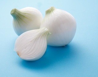 新玉ねぎは加熱すると甘味が増すそう…　※画像はイメージです（ ykokamoto/stock.adobe.com）
