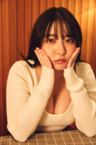 麻倉瑞季さん（提供：週刊SPA!編集部 撮影：高橋慶佑 スタイリング：菅原恵 ヘアメイク：萩村千紗子）