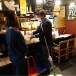 飲食店に出向き、衛生管理について直接サポート