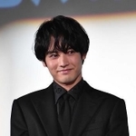 「Re:リベンジ」に主演している赤楚衛二さん