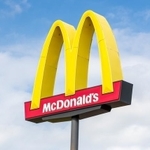 マクドナルド(wolterke/stock.adobe.com)