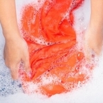 断水時に、少量の水で洗える洗濯方法とは？（sorapop/stock.adobe.com）※画像はイメージです
