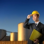 平均年収が高い「電力・エネルギー業界」の企業は…　※画像はイメージです（olly/stock.adobe.com）