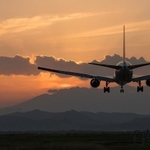 仙台空港の旅客機（Takahito Obara/stock.adobe.com）