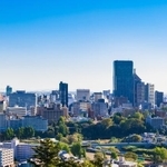 広瀬川と仙台市内中心部（oben901/stock.adobe.com）