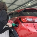 車の燃費が以前と比べて悪くなったと感じても…　※画像はイメージです（xiaosan/stock.adobe.com）