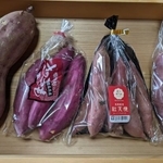 品種によってさまざまな個性を見せる芋（焼き芋大好きさん提供）