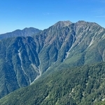 南アルプス南部の山小屋で過ごす日々をSNSに投稿し…驚くべき皿洗いの方法とは（いずれも提供写真）