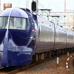 30周年を迎える南海の空港特急「ラピート」（Nakano/stock.adobe.com）