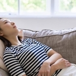 女性の4人に1人が「半月以上」不調を感じている　※画像はイメージです（miya227/stock.adobe.com）