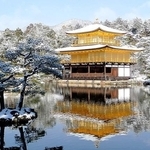 冬の金閣寺（photoAC）