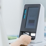 マイナ保険証を医療機関などで「使用したことがある」人は約6割　※画像はイメージです（buritora/stock.adobe.com）