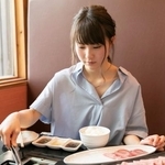 「おひとりさま」で行くのに抵抗感がある飲食店は？　※画像はイメージです（peach100/stock.adobe.com）
