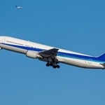 日本行きの飛行機で見かける