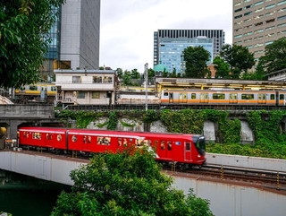 丸の内線、総武線沿線で楽しめる海外グルメの「一覧表」が話題 ※画像はイメージです（travel/stock.adobe.com）