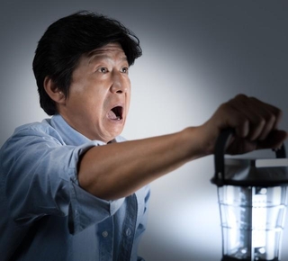 偶然見つけた壁に書かれた父の遺言…これって有効なの？（makotomo/stock.adobe.com）
