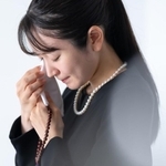 入籍直前のまさかの死別　※画像はイメージです（naka/stock.adobe.com）