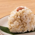 農林水産省の「おむすびレシピ」が話題！※画像はイメージです（UMI/stock.adobe.com）
