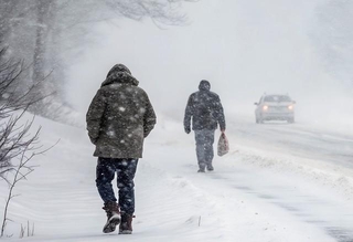 この冬最大の最強寒波が襲来し、積雪や吹雪への警戒が続いています※画像はAIが作成したイメージです（Andrei/stock.adobe.com）