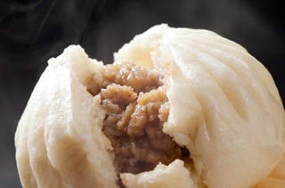 「肉まん」は今の季節にぴったりな食べ物※画像はイメージです（Paylessimages/stock.adobe.com）