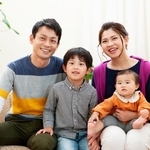 2026年4月より「子ども・子育て支援金制度」が始まります(UTS/stock.adobe.com)