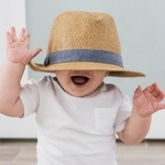 【帽子選びのポイント】サイズは頭囲の+1～3cmがベスト！※画像はイメージです（Tamara Sales/stock.adobe.com）