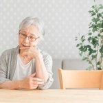 65歳以上の約7割が貯蓄額に不安 ※画像はイメージです（buritora/stock.adobe.com/）
