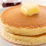 ふんわりとした食感と甘い香りが魅了的な「ホットケーキ」※画像はイメージです（kai/stock.adobe.com）