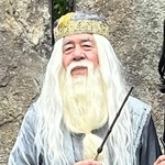 75歳のコスプレイヤー！？映画「ハリー・ポッター」のダンブルドア校長に変身（いずれも異世界おじいちゃん提供）
